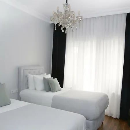 Huma * Κωνσταντινούπολη