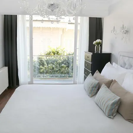 Huma Apartment